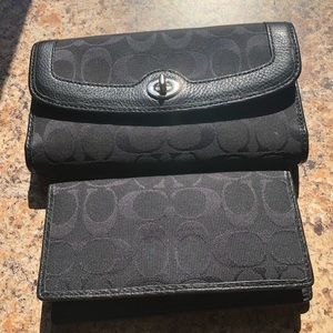 LIKE NEW Coach Wallet & Checkbook holder